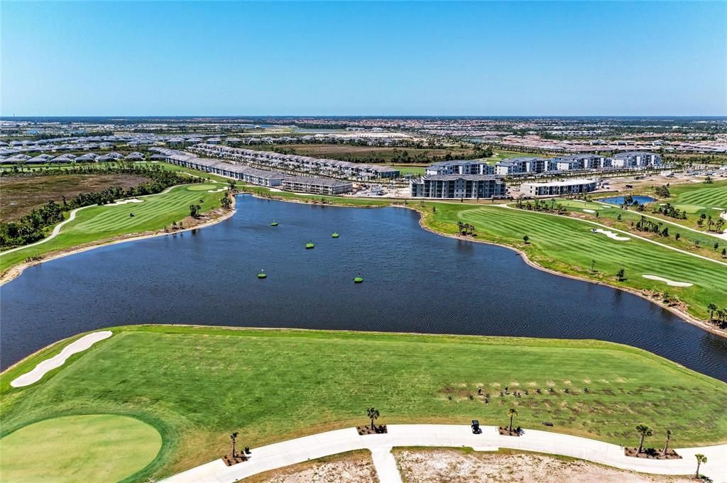 Active With Contract: $899,000 (3 beds, 2 baths, 2424 Square Feet)