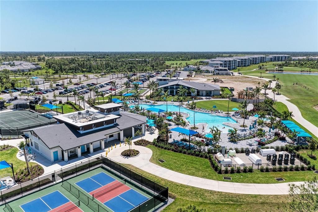 Active With Contract: $899,000 (3 beds, 2 baths, 2424 Square Feet)