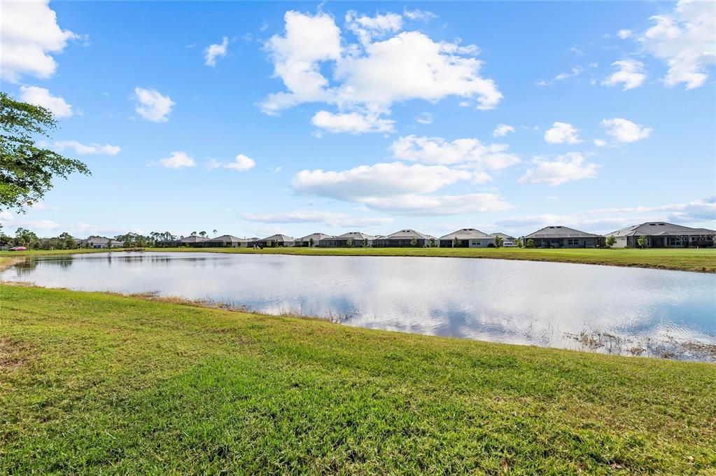 Active With Contract: $899,000 (3 beds, 2 baths, 2424 Square Feet)