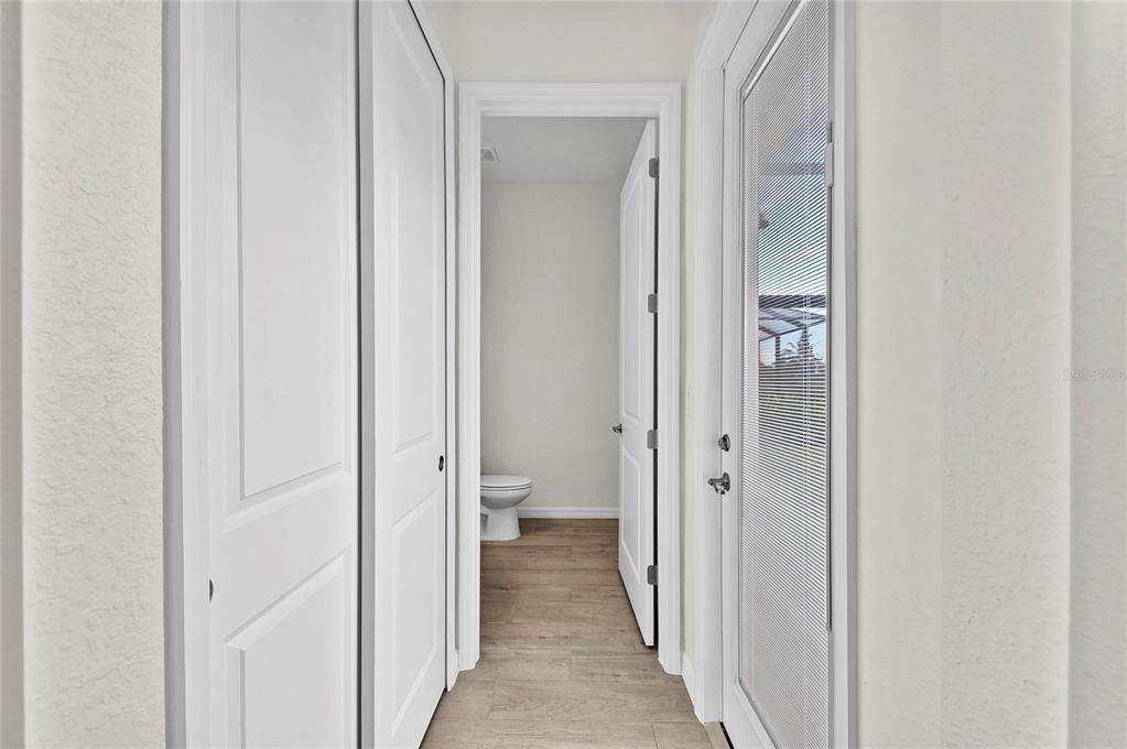 Active With Contract: $899,000 (3 beds, 2 baths, 2424 Square Feet)