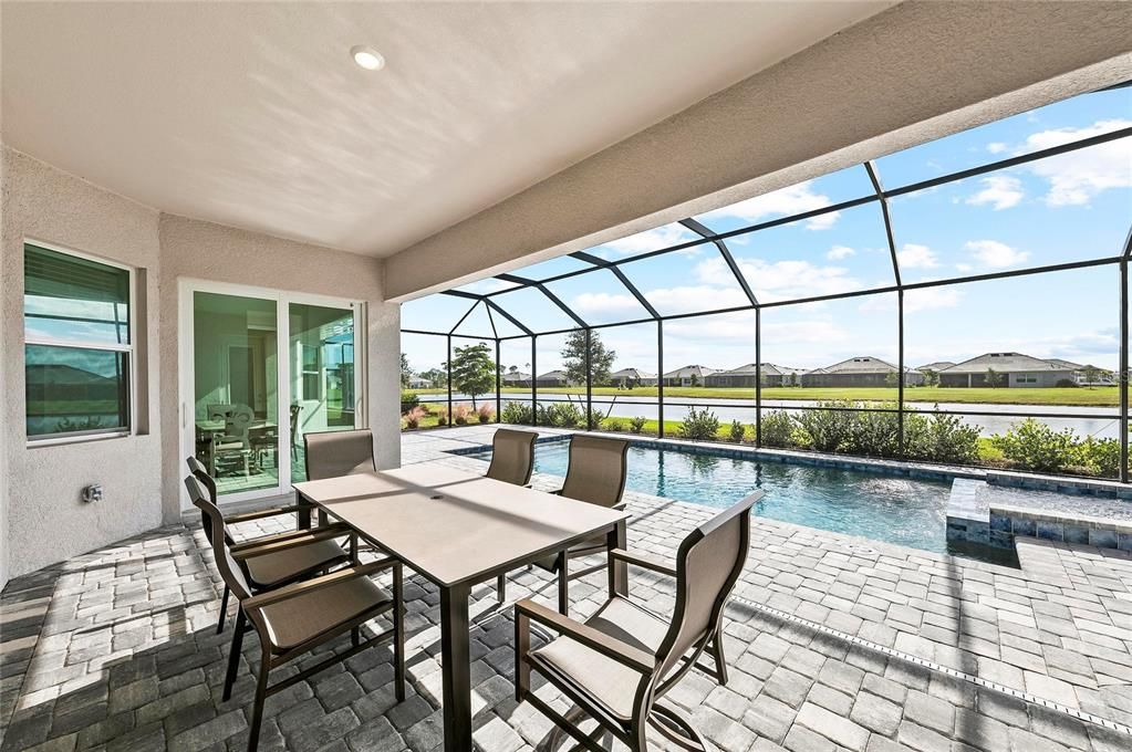 Active With Contract: $899,000 (3 beds, 2 baths, 2424 Square Feet)