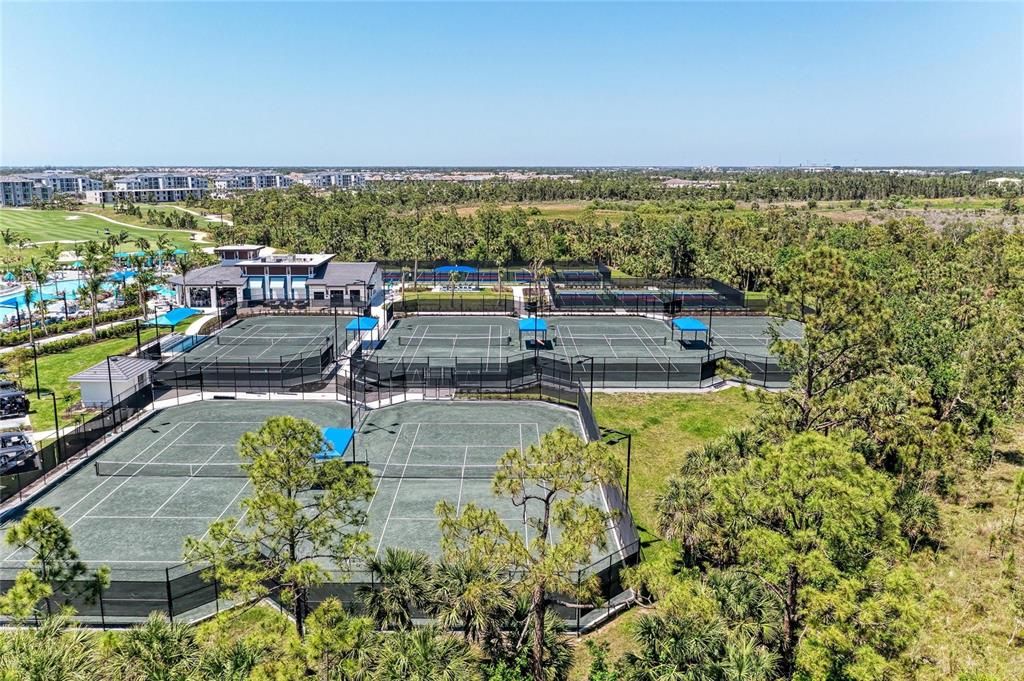 Active With Contract: $899,000 (3 beds, 2 baths, 2424 Square Feet)