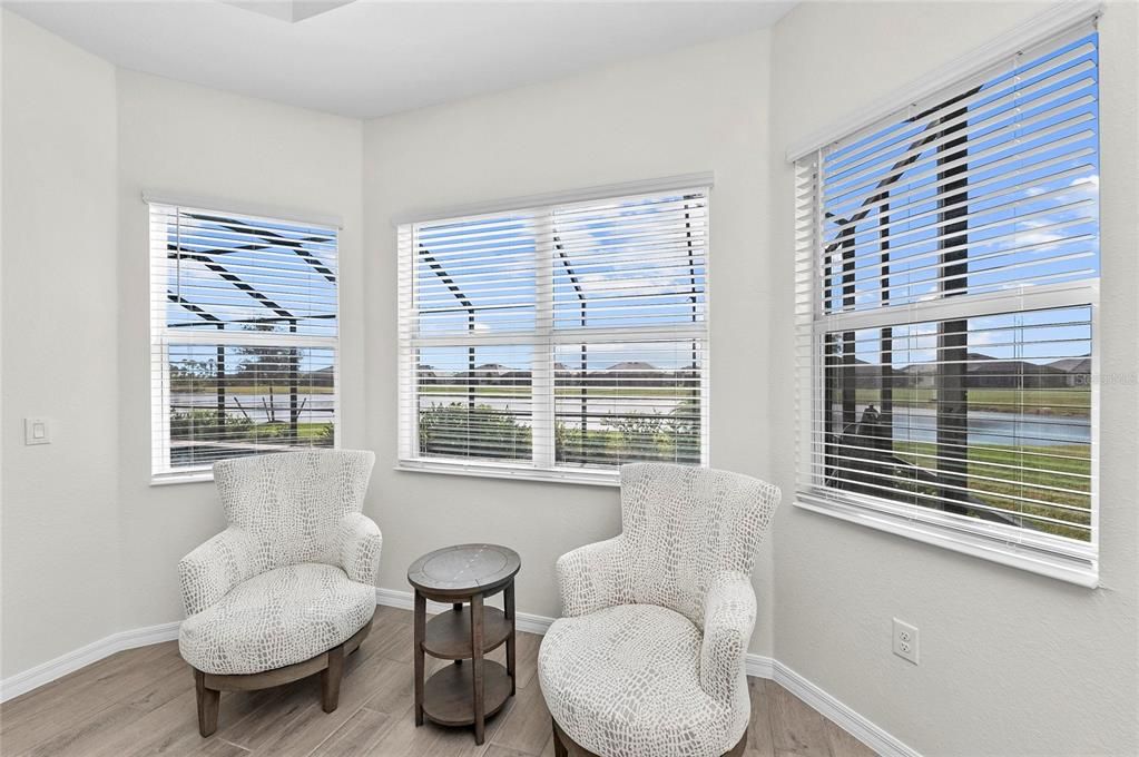 Active With Contract: $899,000 (3 beds, 2 baths, 2424 Square Feet)