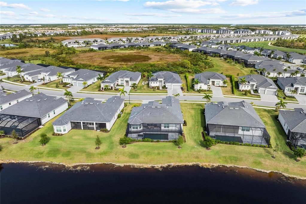 Active With Contract: $899,000 (3 beds, 2 baths, 2424 Square Feet)