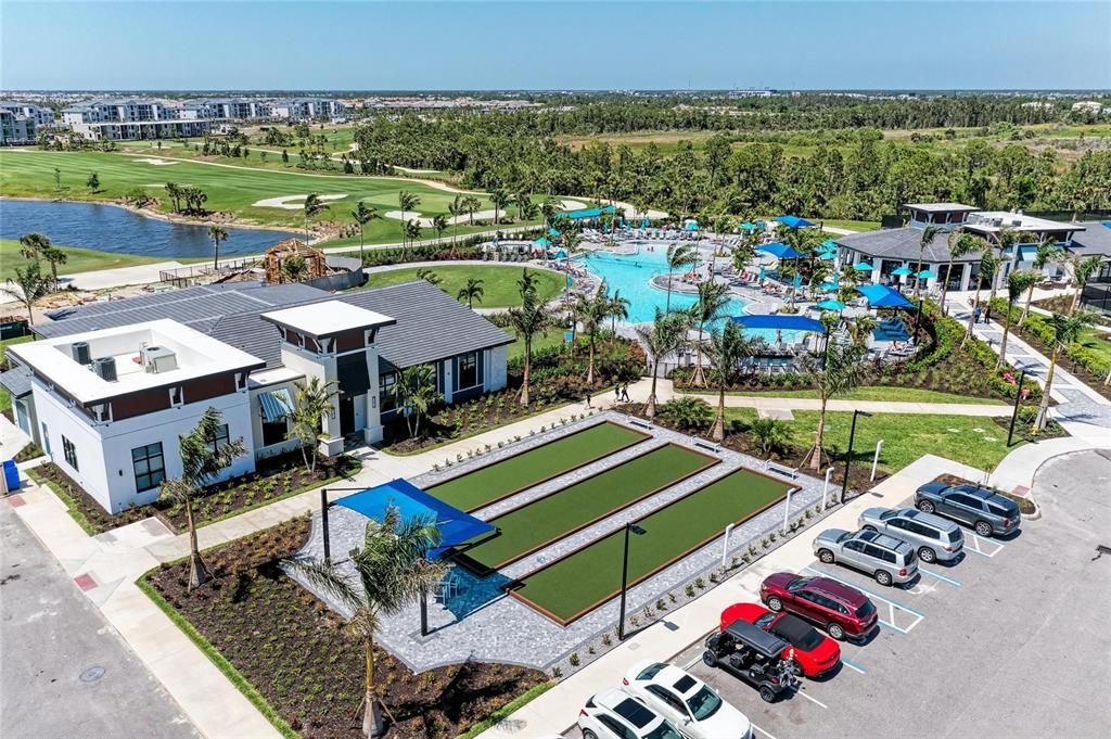 Active With Contract: $899,000 (3 beds, 2 baths, 2424 Square Feet)