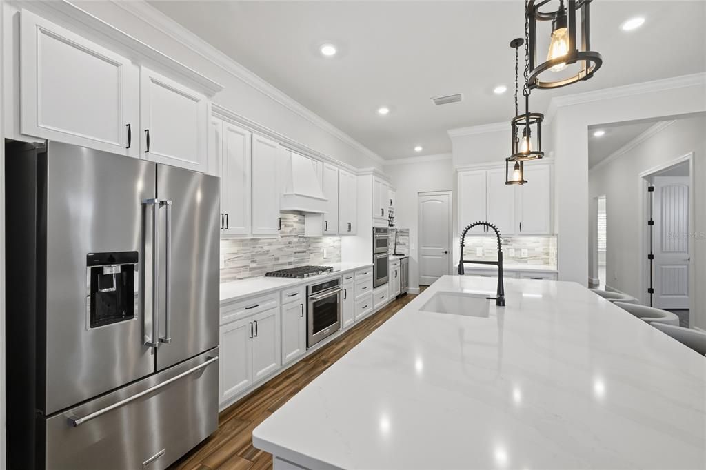 En Venta: $1,249,000 (3 camas, 3 baños, 2875 Pies cuadrados)