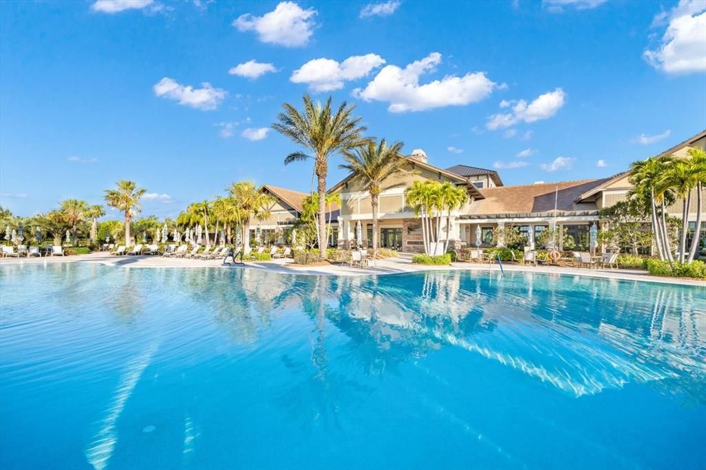 En Venta: $1,249,000 (3 camas, 3 baños, 2875 Pies cuadrados)