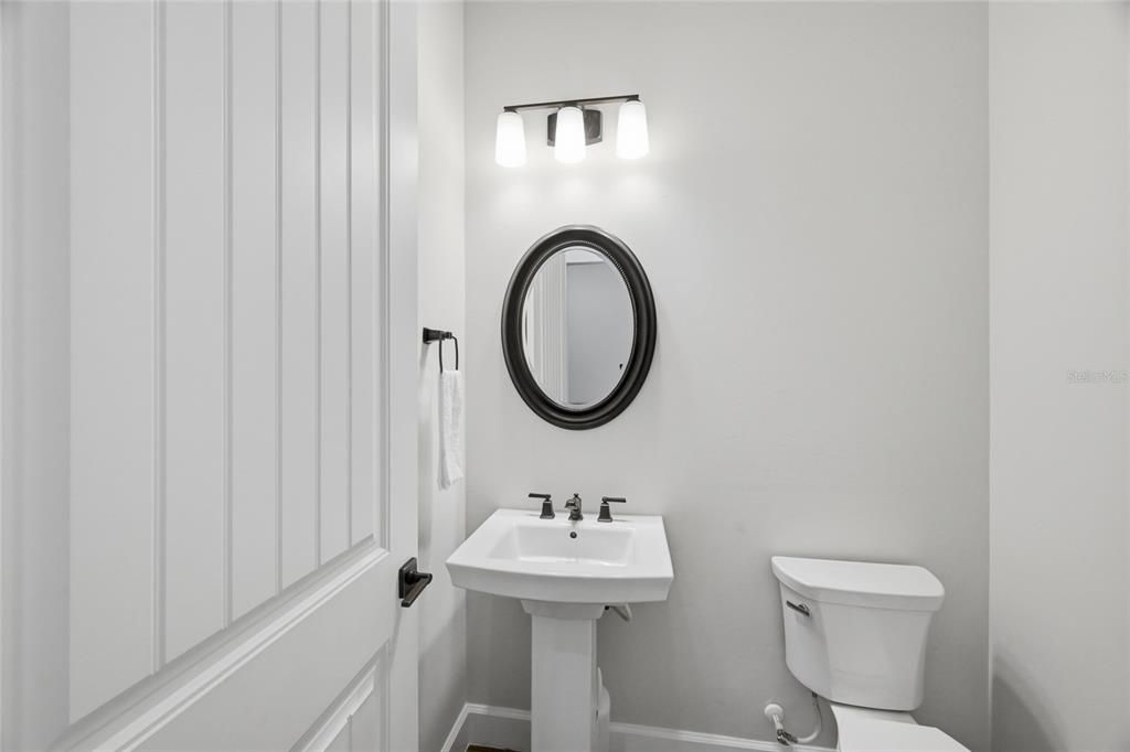 En Venta: $1,249,000 (3 camas, 3 baños, 2875 Pies cuadrados)