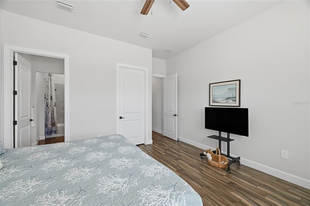 En Venta: $1,249,000 (3 camas, 3 baños, 2875 Pies cuadrados)