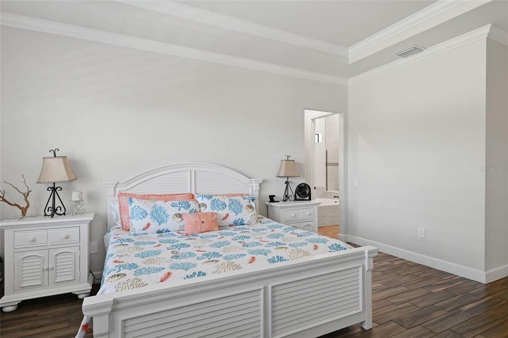 En Venta: $1,249,000 (3 camas, 3 baños, 2875 Pies cuadrados)