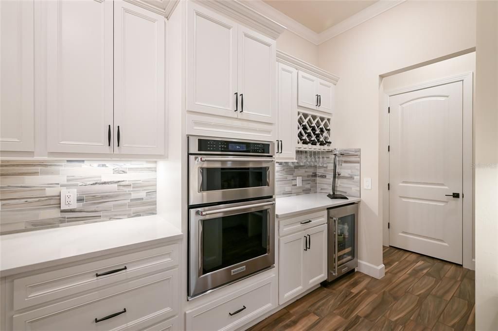 En Venta: $1,249,000 (3 camas, 3 baños, 2875 Pies cuadrados)