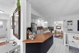 На продажу: $319,900 (3 спален, 2 ванн, 1176 Квадратных фут)