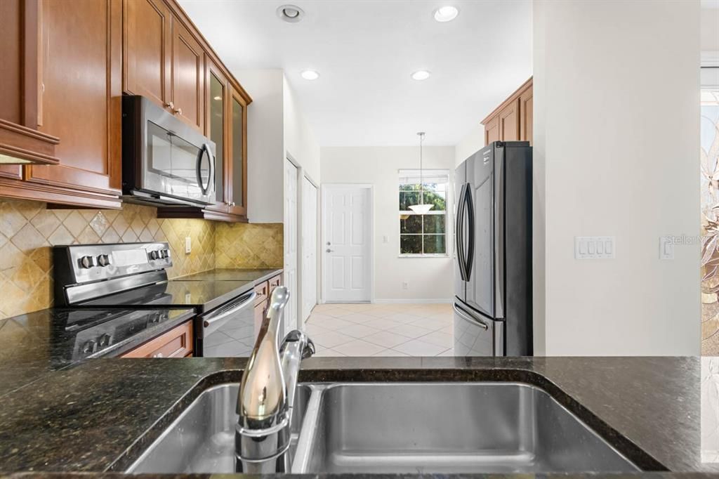 En Venta: $289,000 (3 camas, 2 baños, 1524 Pies cuadrados)