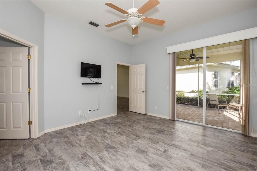 En Venta: $399,000 (3 camas, 2 baños, 1698 Pies cuadrados)