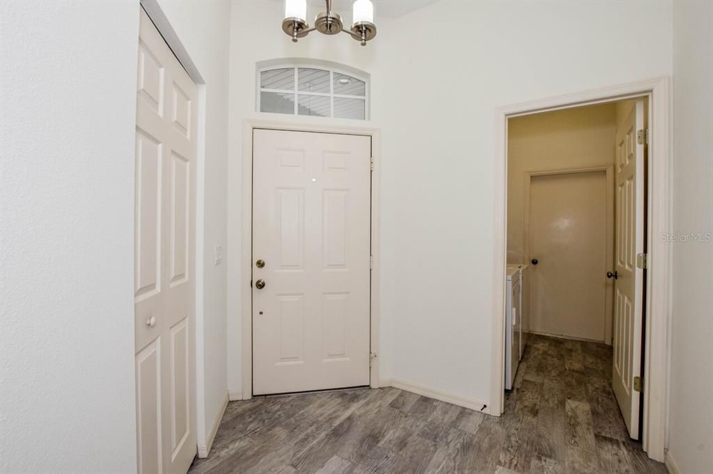 En Venta: $399,000 (3 camas, 2 baños, 1698 Pies cuadrados)