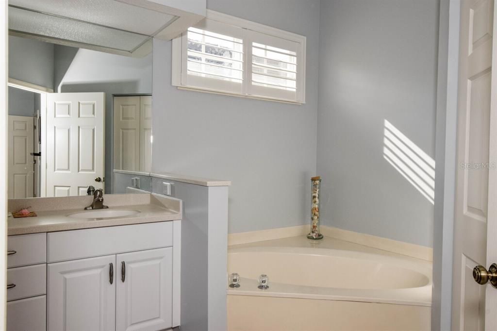 En Venta: $399,000 (3 camas, 2 baños, 1698 Pies cuadrados)