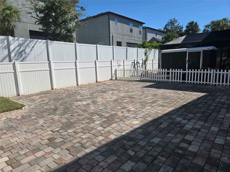 En Venta: $333,000 (3 camas, 2 baños, 1150 Pies cuadrados)