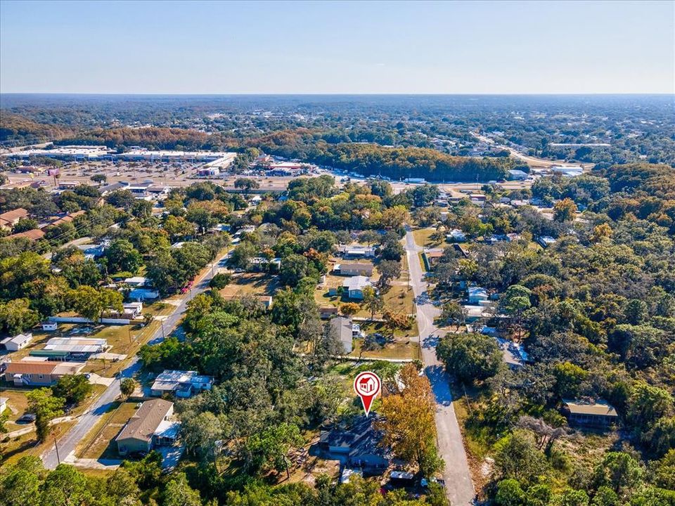 For Sale: $420,000 (6 beds, 2 baths, 1798 Square Feet)