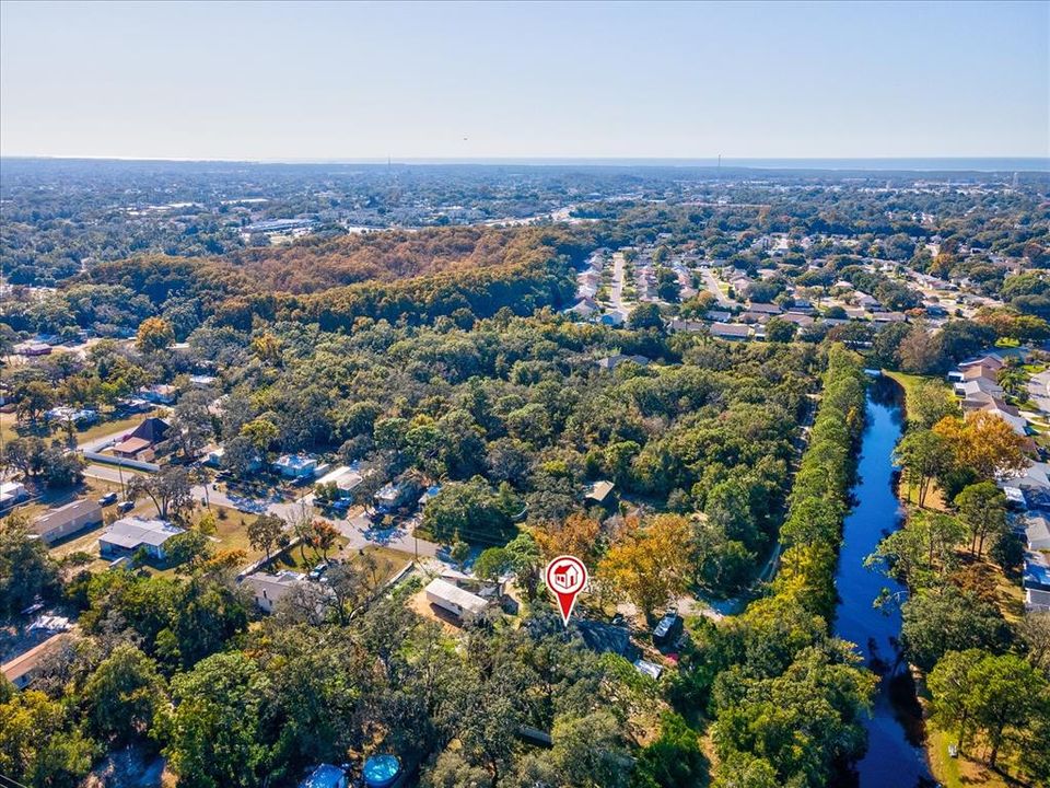 For Sale: $420,000 (6 beds, 2 baths, 1798 Square Feet)