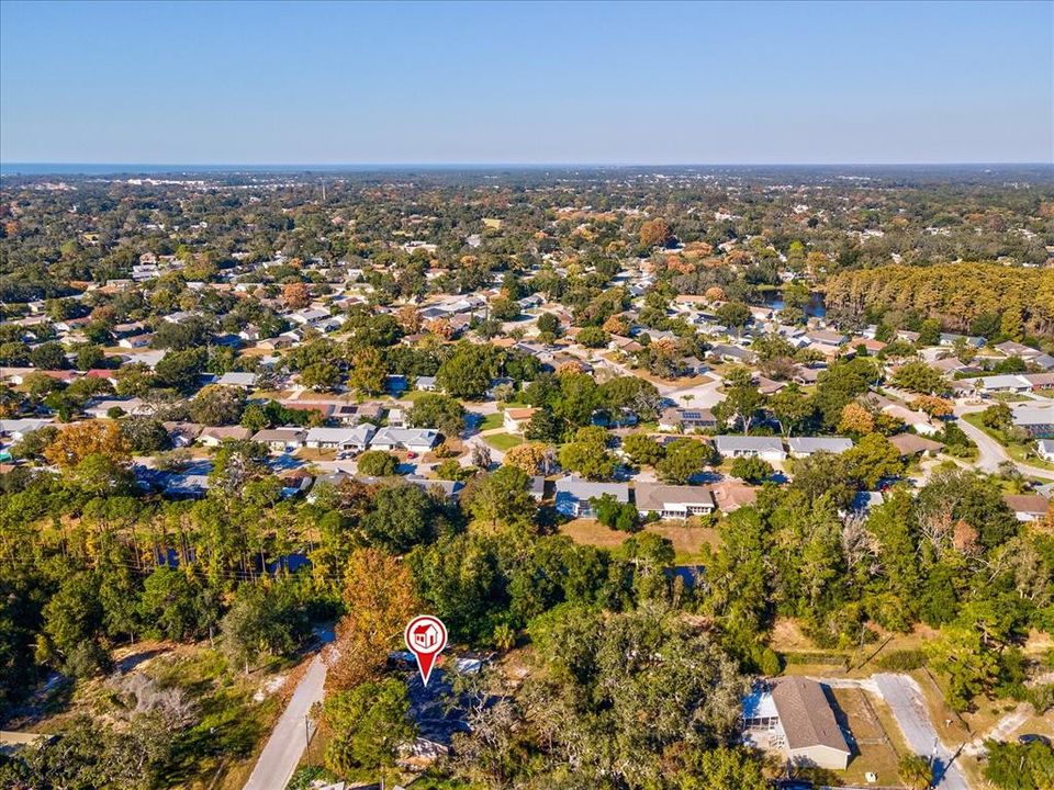 For Sale: $420,000 (6 beds, 2 baths, 1798 Square Feet)