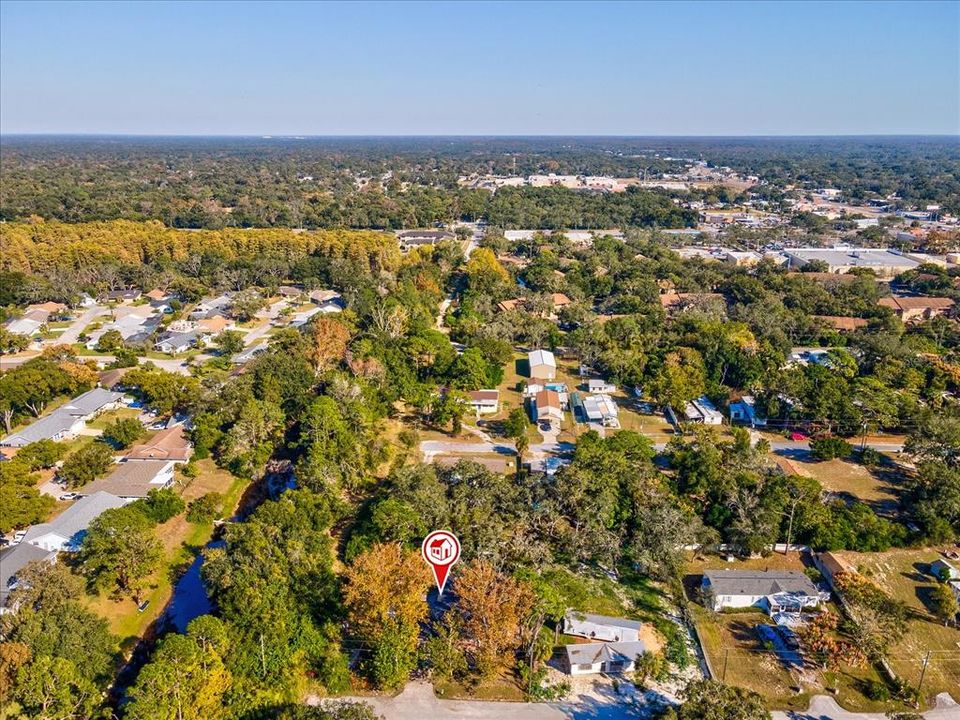 For Sale: $420,000 (6 beds, 2 baths, 1798 Square Feet)