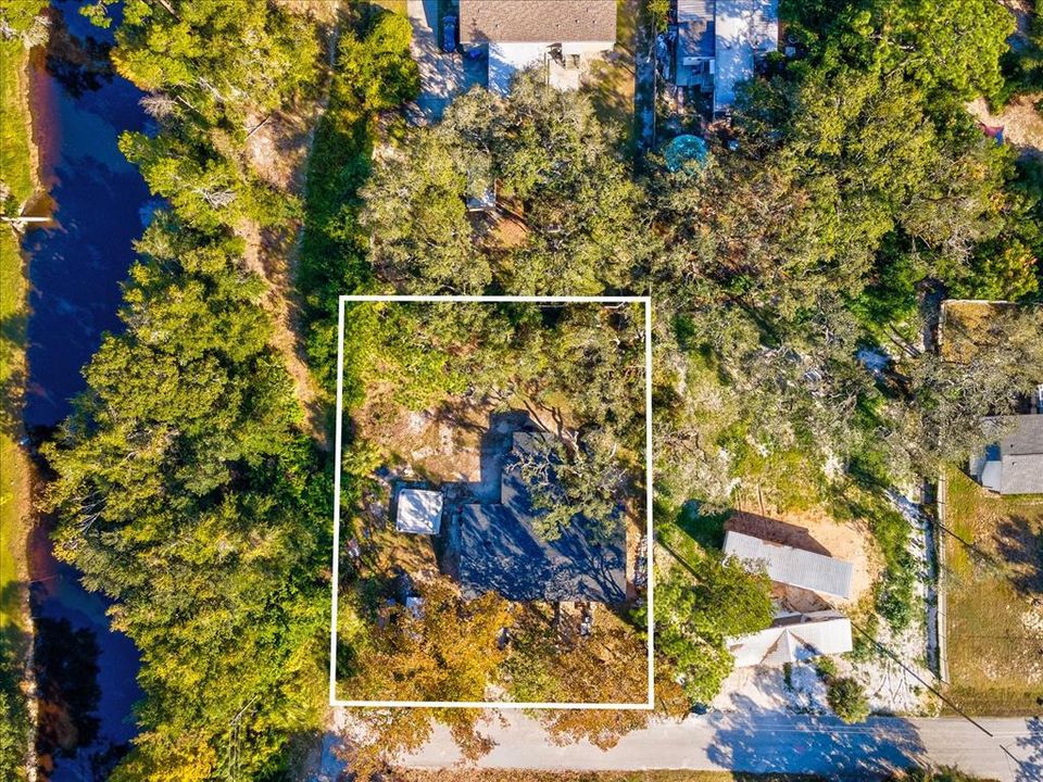 For Sale: $420,000 (6 beds, 2 baths, 1798 Square Feet)