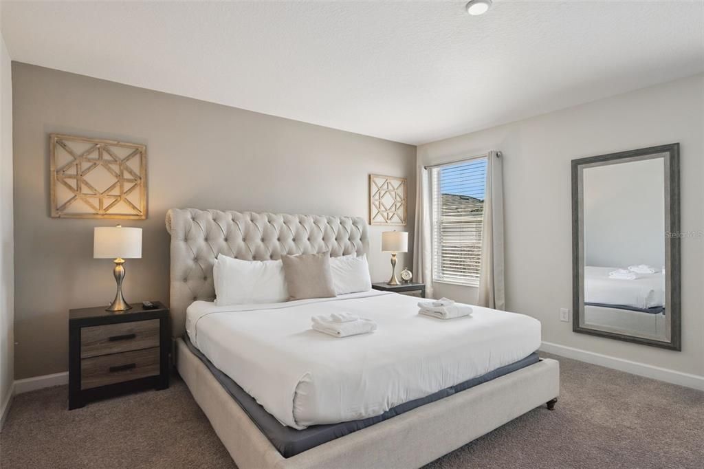 For Sale: $669,999 (6 beds, 5 baths, 3291 Square Feet)