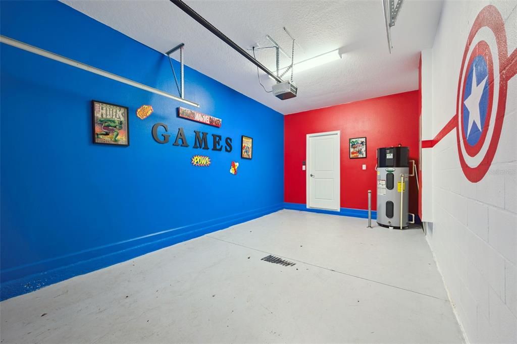 For Sale: $669,999 (6 beds, 5 baths, 3291 Square Feet)