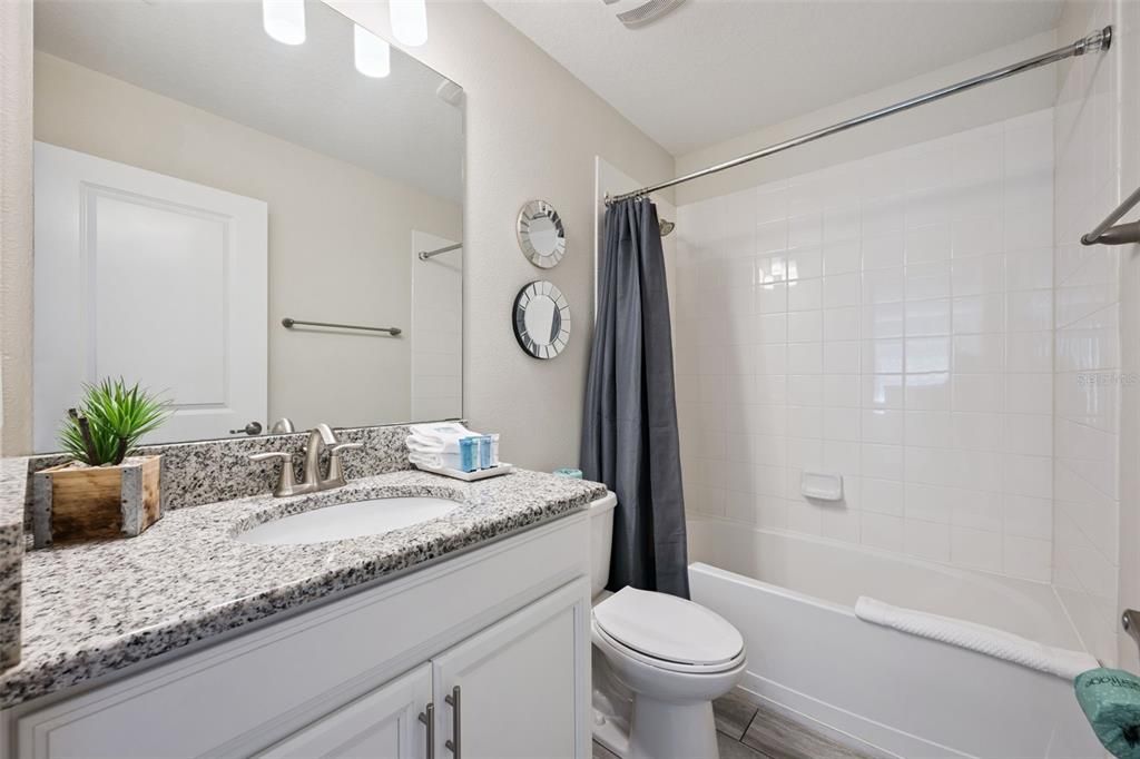 For Sale: $669,999 (6 beds, 5 baths, 3291 Square Feet)