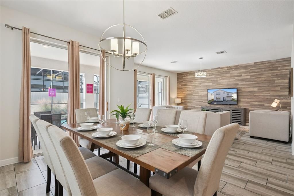 For Sale: $669,999 (6 beds, 5 baths, 3291 Square Feet)