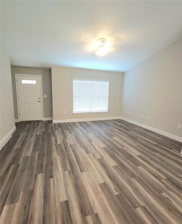 For Rent: $1,750 (3 beds, 2 baths, 1453 Square Feet)