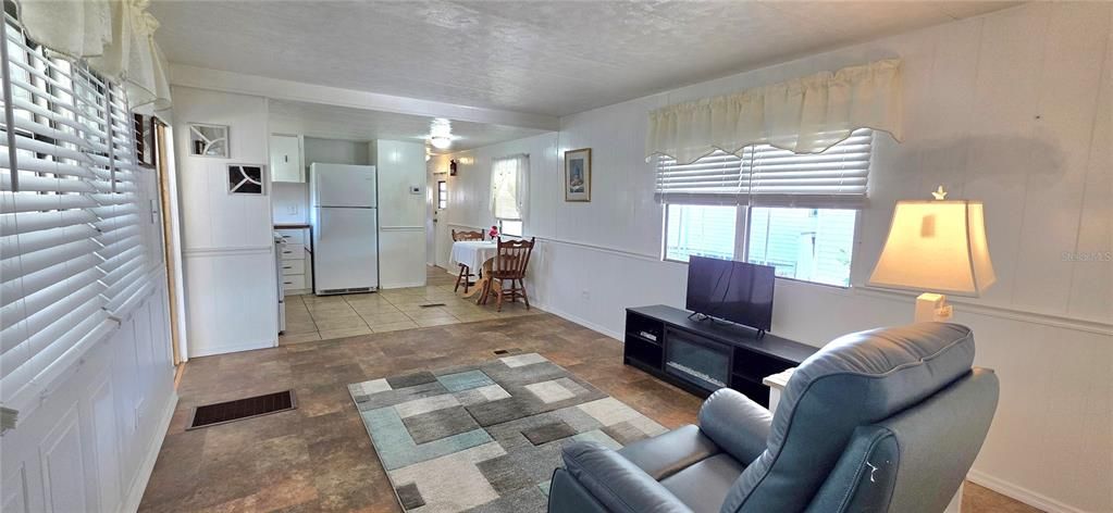 En Venta: $78,900 (2 camas, 1 baños, 684 Pies cuadrados)