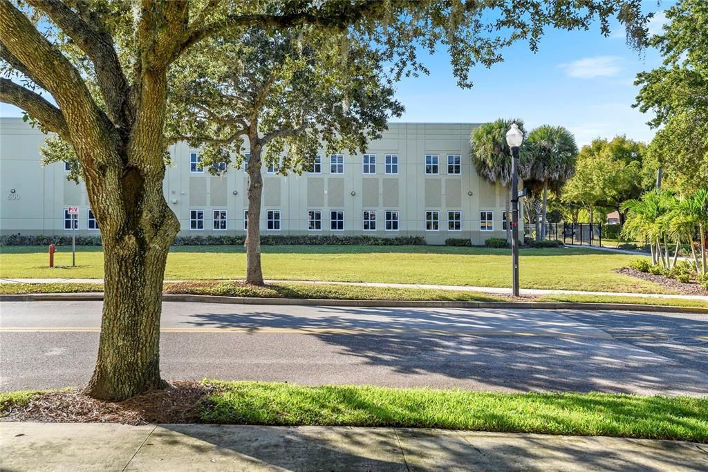 For Rent: $3,995 (2 beds, 2 baths, 1897 Square Feet)