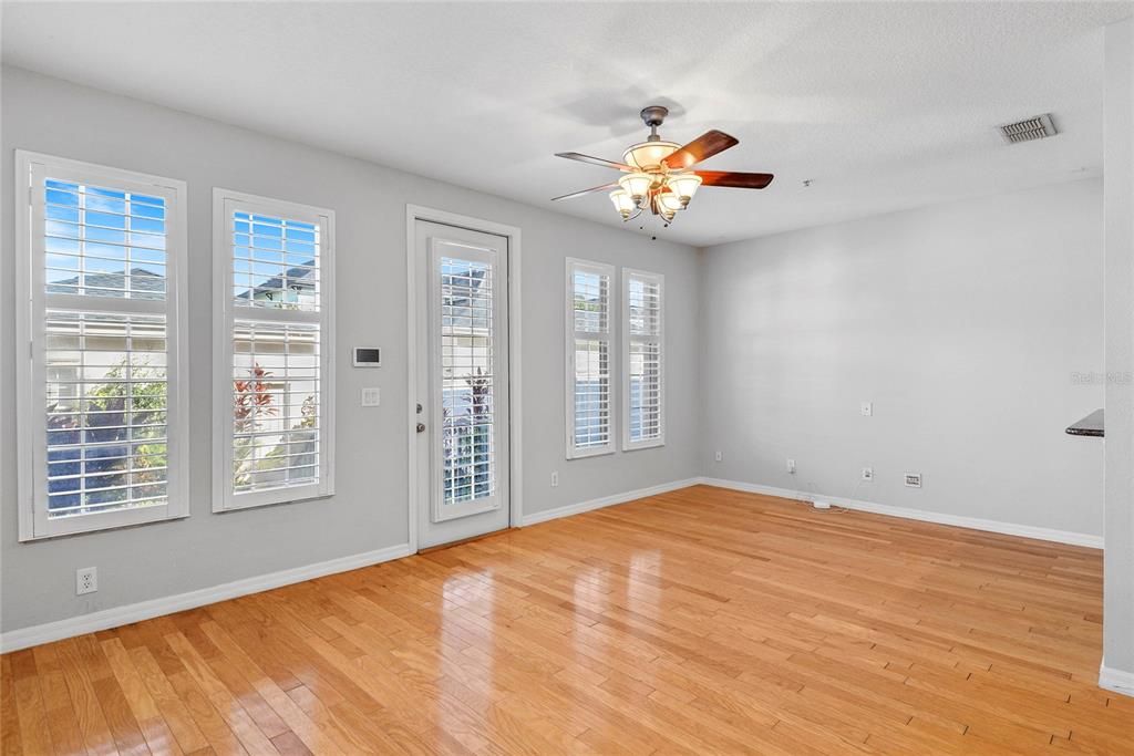 For Rent: $3,995 (2 beds, 2 baths, 1897 Square Feet)