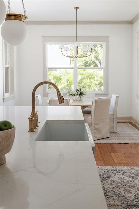 待售: $1,295,000 (4 贝兹, 4 浴室, 3380 平方英尺)