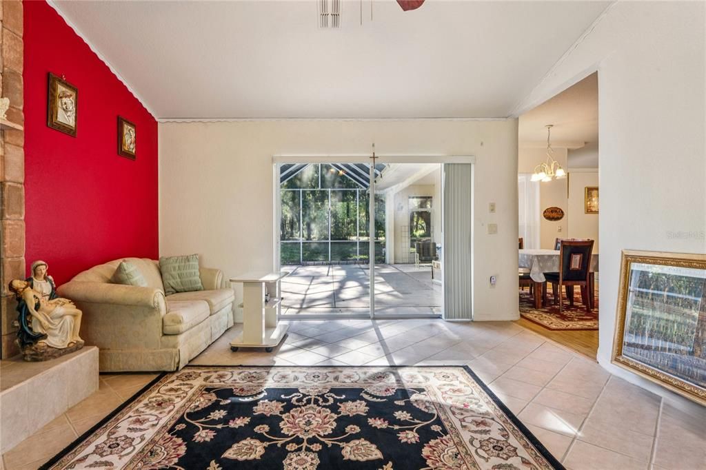 На продажу: $529,999 (3 спален, 2 ванн, 1852 Квадратных фут)