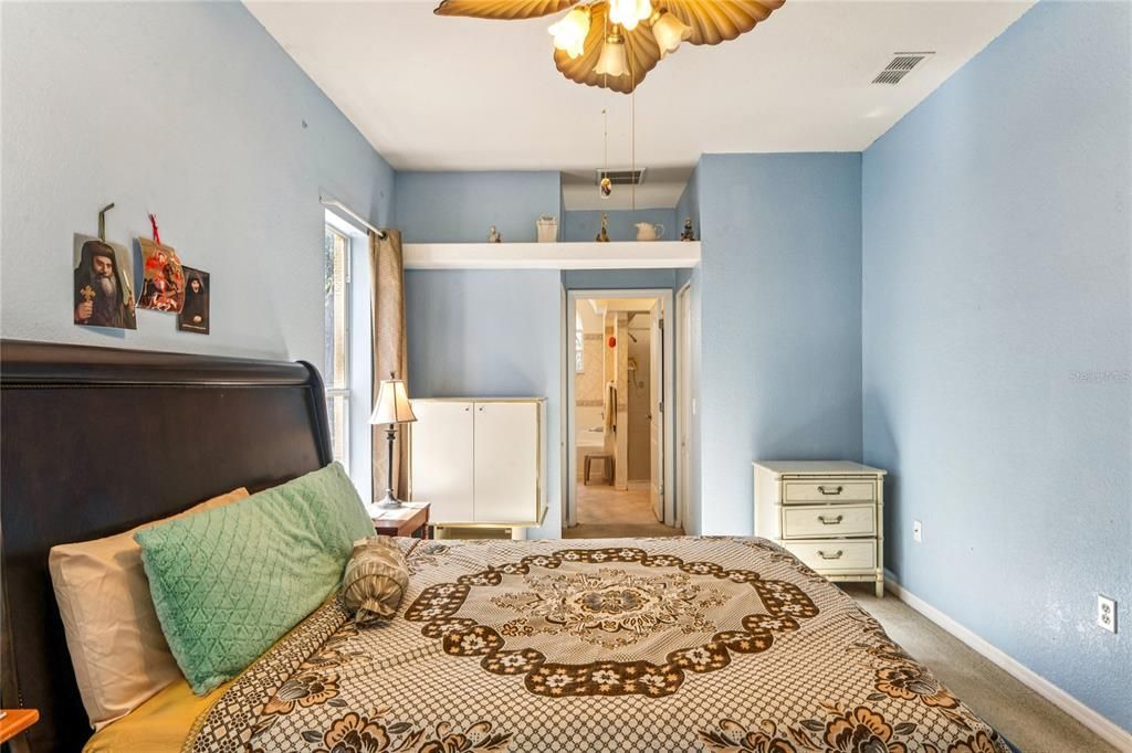 На продажу: $529,999 (3 спален, 2 ванн, 1852 Квадратных фут)