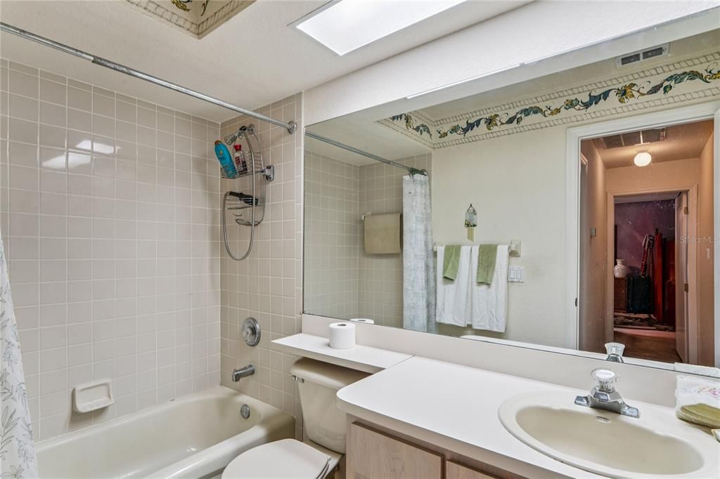 На продажу: $529,999 (3 спален, 2 ванн, 1852 Квадратных фут)