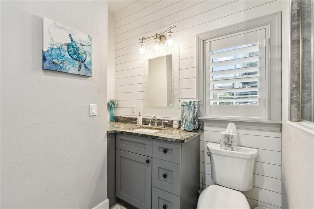 For Sale: $449,000 (1 beds, 1 baths, 780 Square Feet)