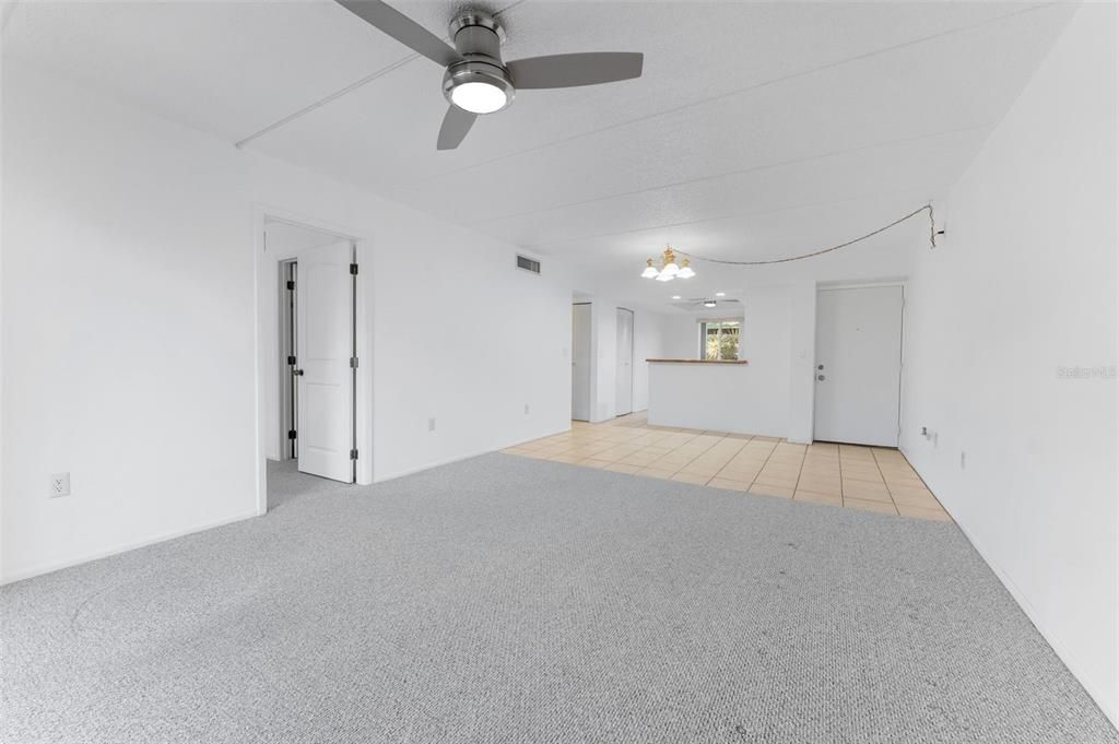 For Rent: $1,800 (2 beds, 2 baths, 1054 Square Feet)