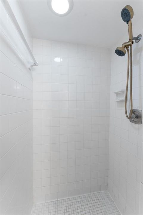 For Rent: $1,800 (2 beds, 2 baths, 1054 Square Feet)