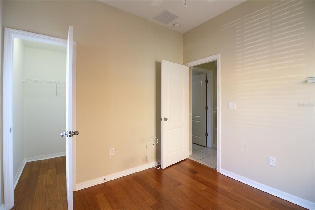 En Renta: $1,950 (4 camas, 3 baños, 1479 Pies cuadrados)