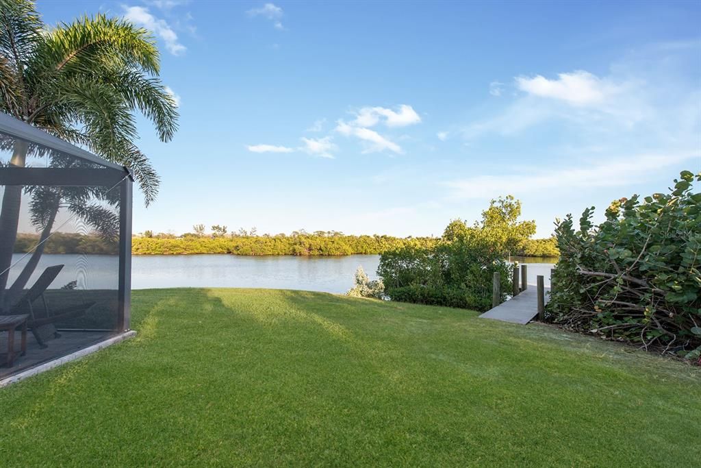 For Sale: $1,250,000 (2 beds, 2 baths, 1599 Square Feet)