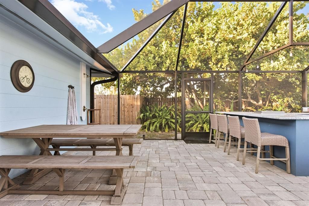 For Sale: $1,250,000 (2 beds, 2 baths, 1599 Square Feet)