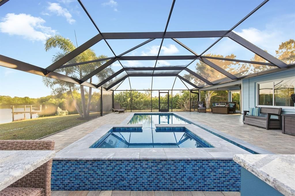 For Sale: $1,250,000 (2 beds, 2 baths, 1599 Square Feet)