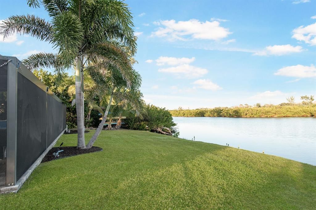 For Sale: $1,250,000 (2 beds, 2 baths, 1599 Square Feet)