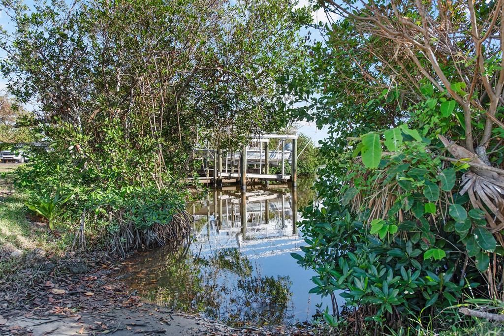 For Sale: $1,250,000 (2 beds, 2 baths, 1599 Square Feet)