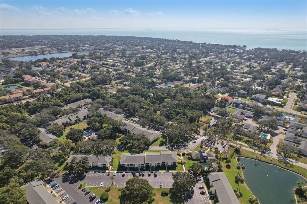 For Sale: $240,000 (2 beds, 2 baths, 1098 Square Feet)