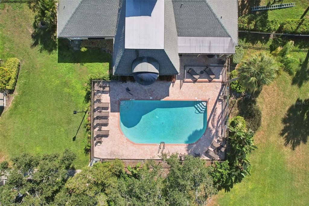 For Sale: $240,000 (2 beds, 2 baths, 1098 Square Feet)