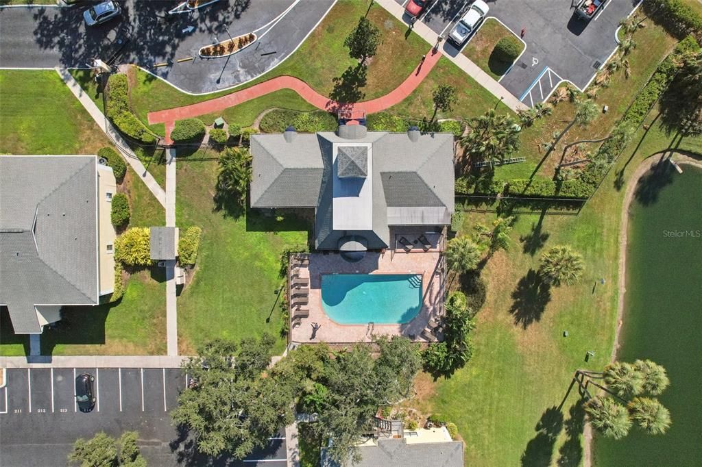 For Sale: $240,000 (2 beds, 2 baths, 1098 Square Feet)